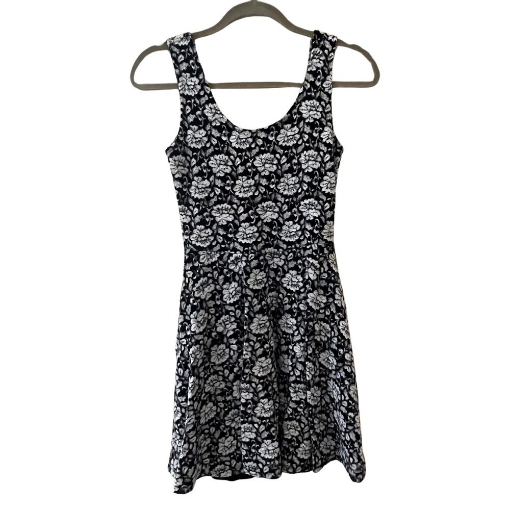Women's Maurice's Floral Winter Dress Small